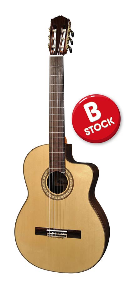 Salvador Cortez B/CS60CE-011 B-stock, SN:109224730037 Chitarra classica amplificata spalla mancante    